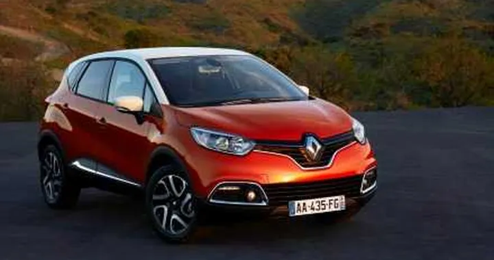 Renault Captur:  prime immagini del SUV compatto