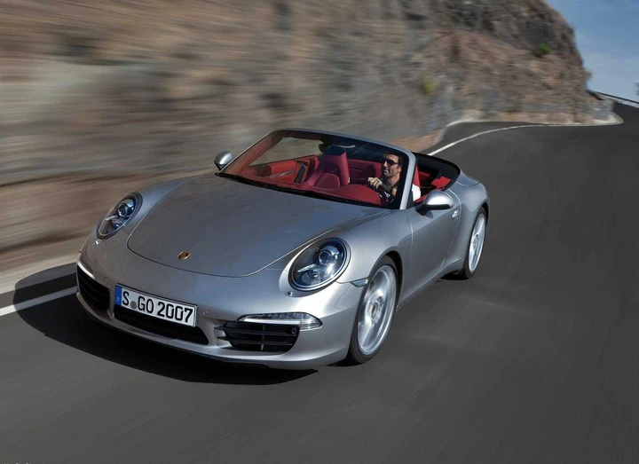 Porsche 911 Carrera Cabrio 2012