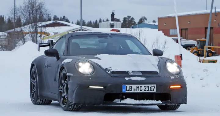 Porsche 992 GT3: spiata la nuova generazione