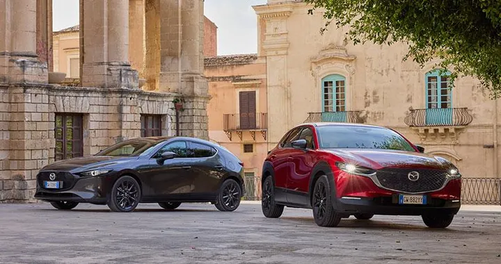Mazda 3 e CX-30 2025: evoluzione all'insegna di prestazioni ed efficienza