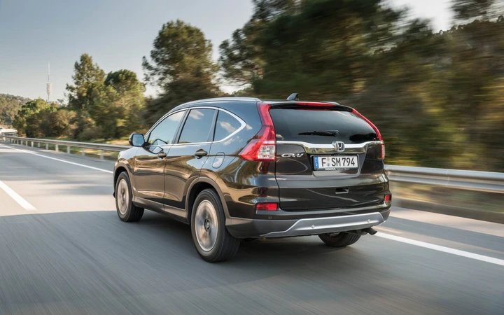 Honda CR-V 2015: nuove foto ufficiali