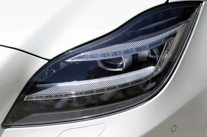 Mercedes Active Multibeam LED