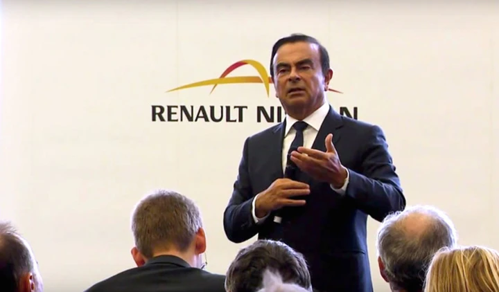 Renault: sospetti su emissioni truccate