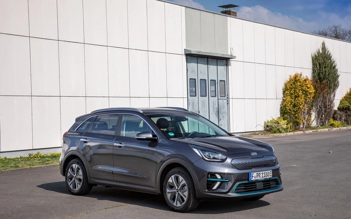 Kia e-Niro: nuove immagini ufficiali