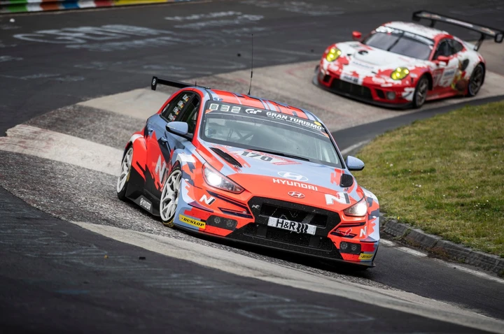 Hyundai i30 N TCR e Veloster N TCR, vittoria alla Nürburgring 24 Hours Qualifying Race 2019: immagini ufficiali