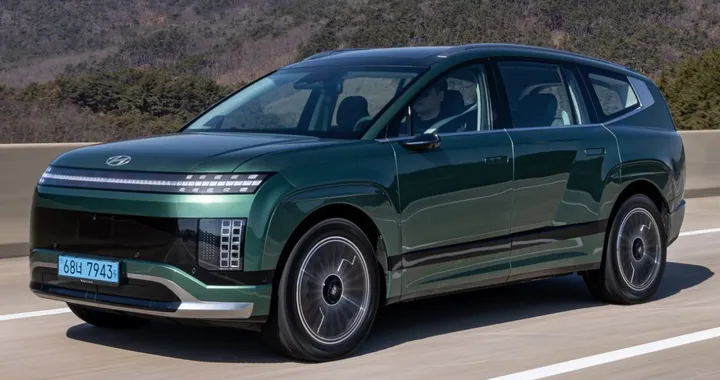 Hyundai IONIQ 9, il SUV elettrico da 620 km di autonomia
