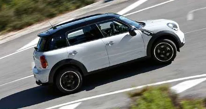 La Mini Countryman torna a sfidare gli sterrati