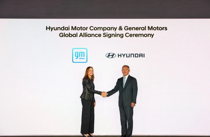 Hyundai e GM firmano un'intesa per tecnologie ed energia pulita