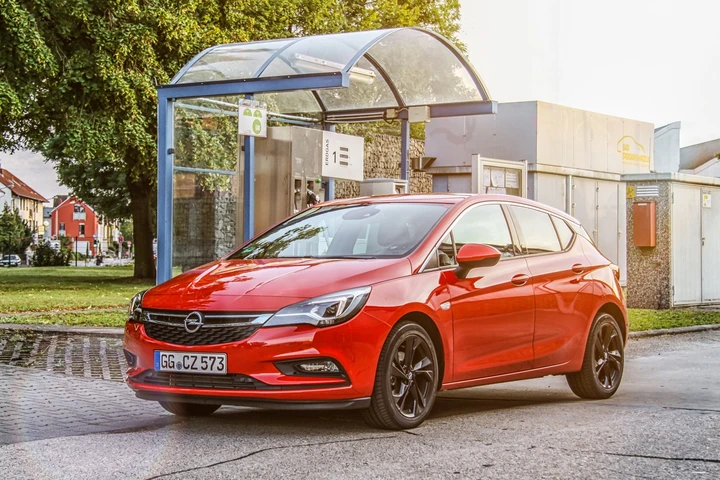 Opel Astra ecoM: versione a metano con prezzi da 23.300 euro