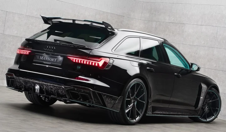 Mansory Audi RS 6 Avant: la station wagon che sfida le supercar