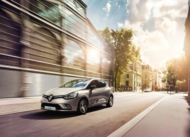 Nuova Renault Clio: le immagini ufficiali