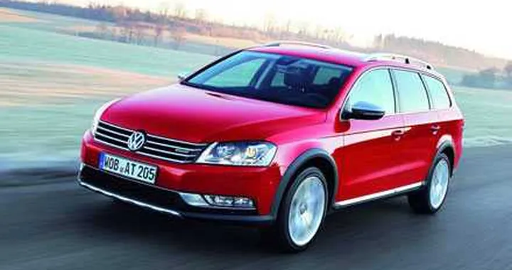 Volkswagen Passat Alltrack, nuove foto