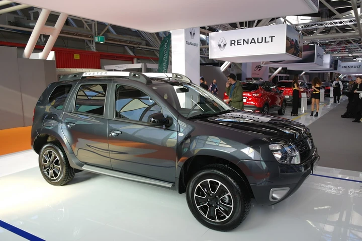 Dacia Sandero Stepway e Duster Black Shadow al Motor Show 2016