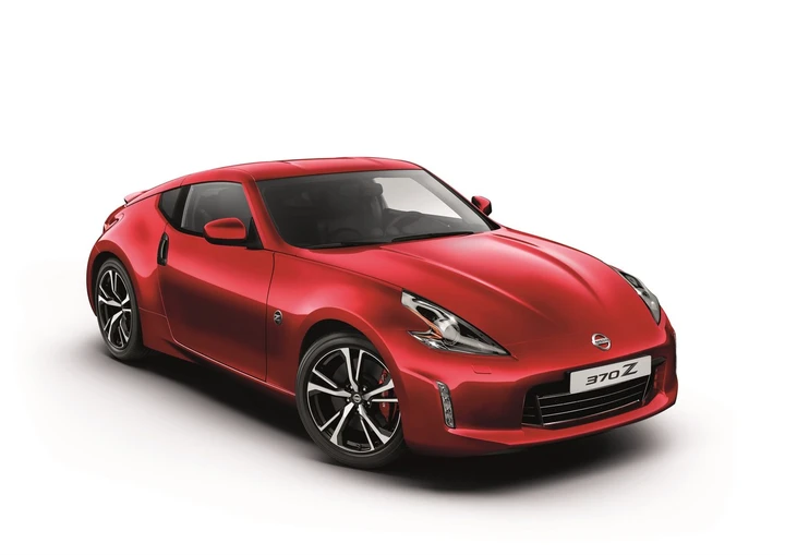 Nissan 370Z 2018: debutta un nuovo capitolo della sportiva nipponica