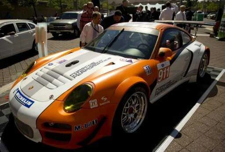La Porsche 911 GT3 R diventa ibrida