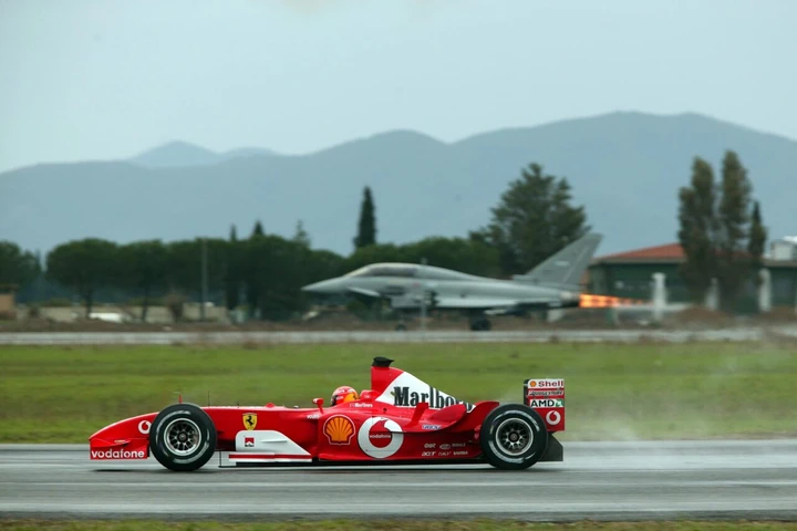 Ferrari F2003-GA raggiunge un prezzo da record all'asta