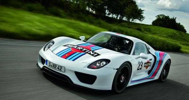 Porsche 918 Spyder: nuove informazioni sulla hypercar