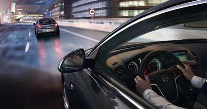 Da Opel nuovi sistemi d’illuminazione per auto