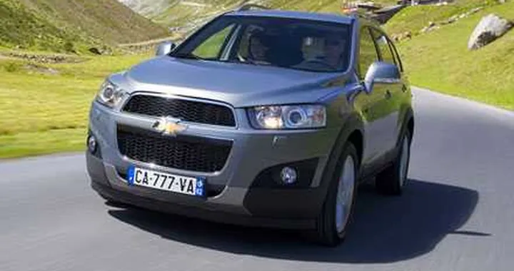 Chevrolet Captiva 2011: restyling di carrozzeria e nuovi propulsori