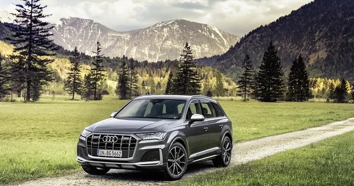 Audi SQ7 TFSI e Audi SQ8 TFSI: prezzi e allestimenti