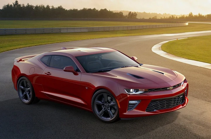 Chevrolet Camaro 2016: debutta il turbo 4 cilindri
