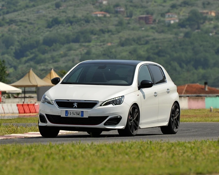 Peugeot 308 GTI: la prova su strada