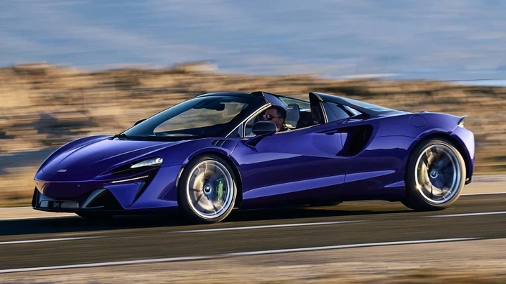 Svelata la nuova McLaren Artura Spider