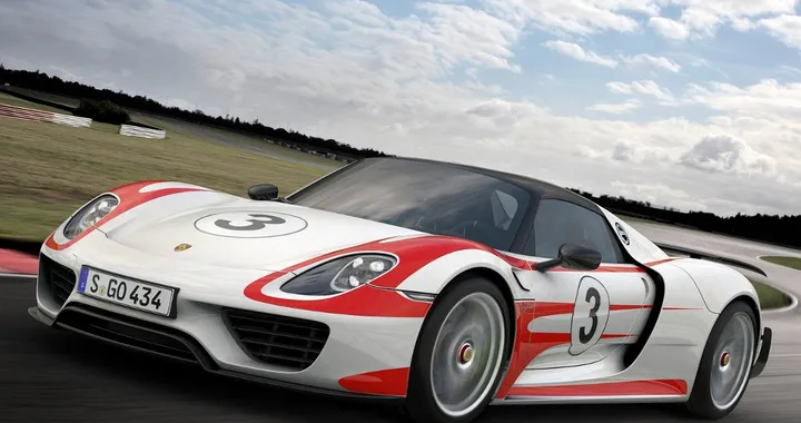 Porsche 918 Spyder: nuove immagini ufficiali