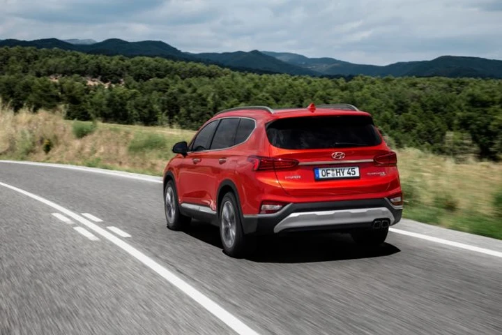 Nuova Hyundai Santa Fe 2019: prezzi da 50.950 euro
