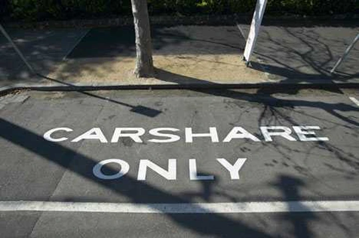Perché no? Noleggiare l'auto ai vicini