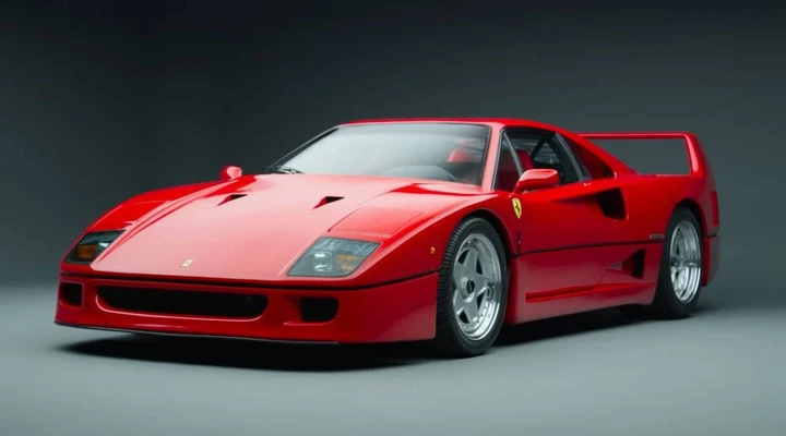 Ferrari F40 del 1989 all'asta a Monte Carlo: solo 1799 km