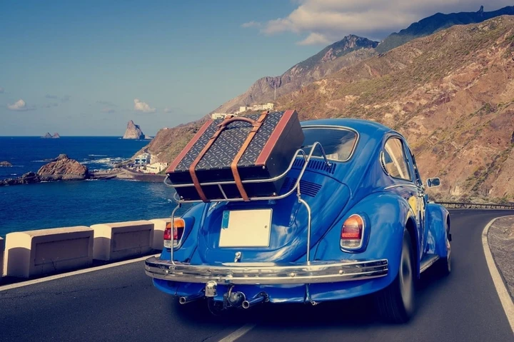 Manutenzione auto per vacanze estive: 10 consigli per viaggiare in sicurezza