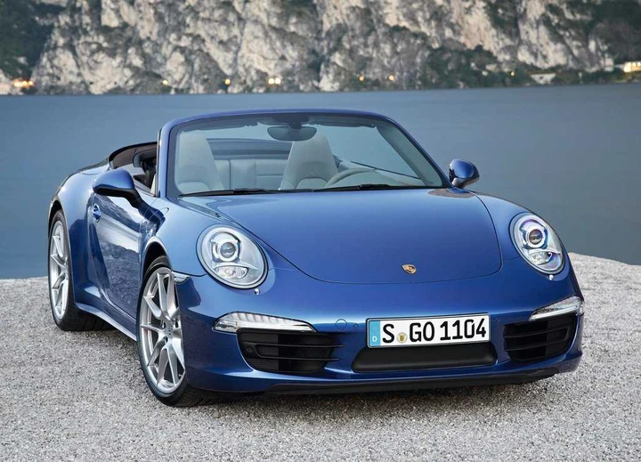 Porsche 911 Carrera 4 Cabriolet 2013