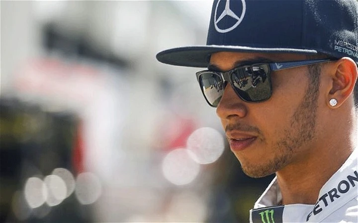 F1: Lewis Hamilton rinnova con la Mercedes