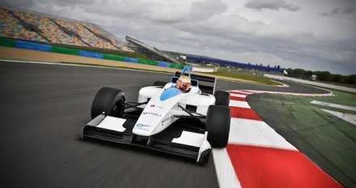 Formula E: le monoposto elettriche sono già 42!