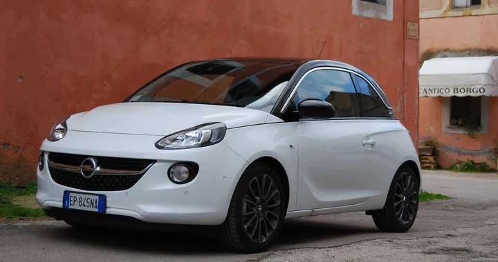 Opel Adam 1.4 100 CV: la prova su strada