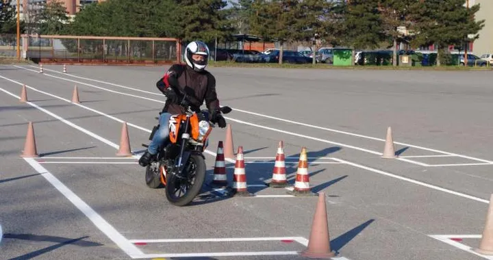 Patente di guida per moto e ciclomotori: nuovi esami dal 2 gennaio