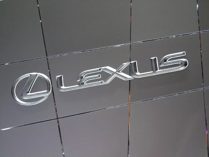 Stand Lexus e Toyota al salone di Ginevra 2013