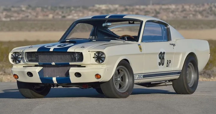 Shelby GT350R, la Mustang più costosa di sempre: 3,85 milioni di dollari