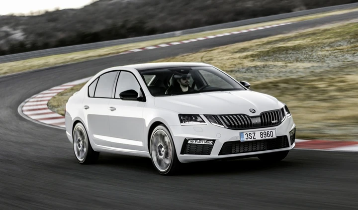 Skoda Octavia RS e Scout: prezzi da 30.400 euro