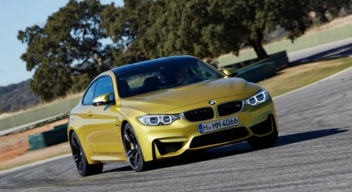 Bmw M4 Coupé debutta in Gran Turismo 6