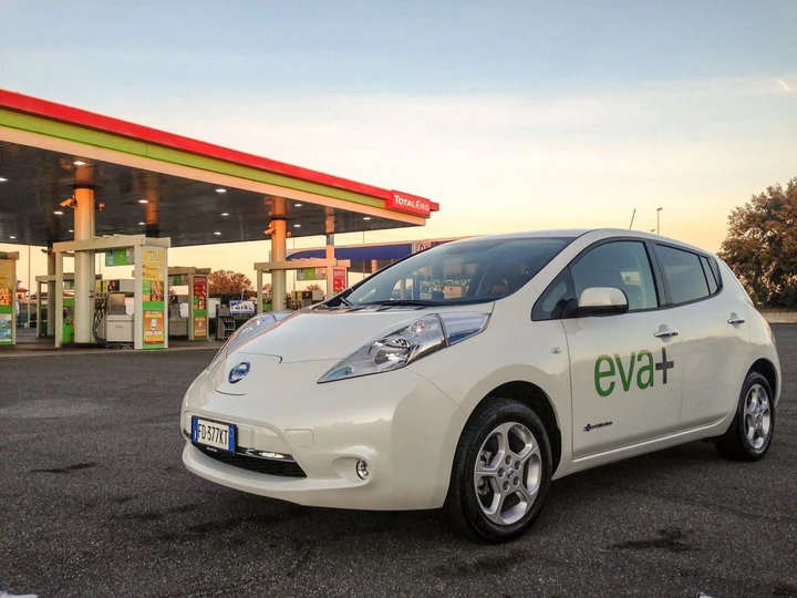 Nissan, con il progetto EVA+ per promuovere la mobilità elettrica