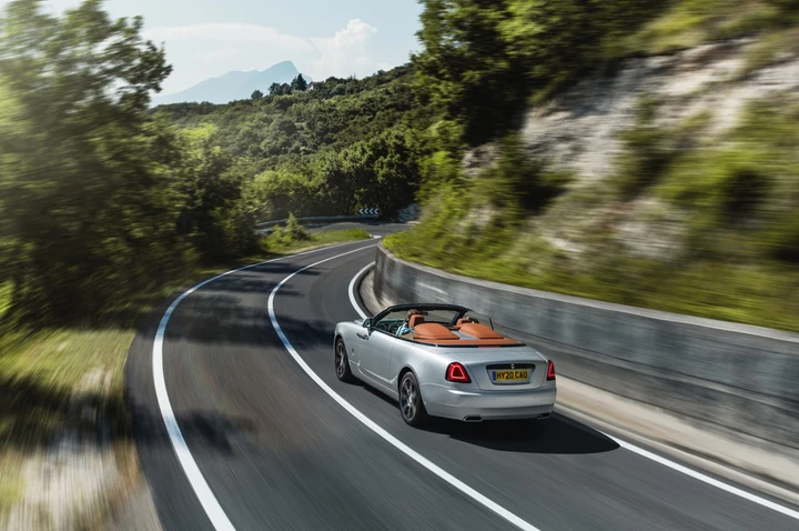 Rolls-Royce Dawn Silver Bullet 2020: immagini ufficiali