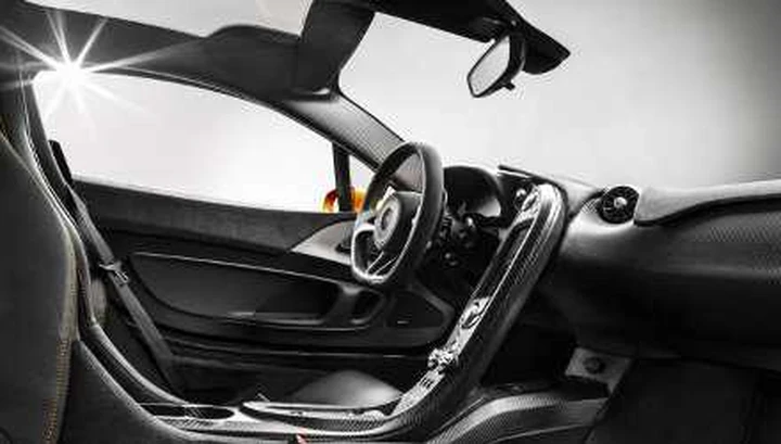 McLaren P1: prime immagini degli interni