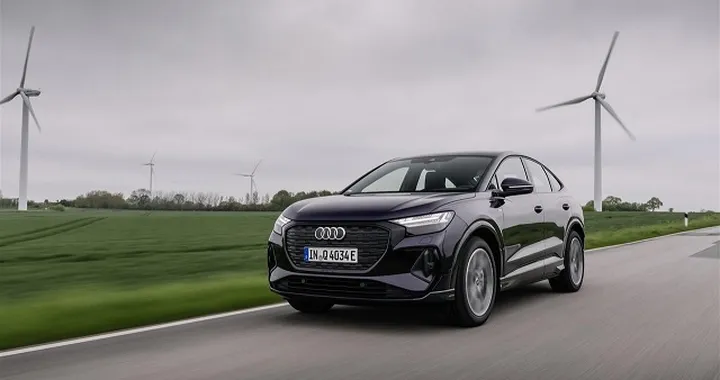 Audi Q4 Sportback 40 e-tron: prezzi e versioni