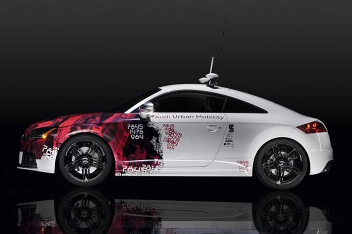 Audi TTS: a Ginevra l’auto che si guida da sola