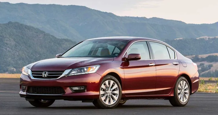 Nuova Honda Accord 2013