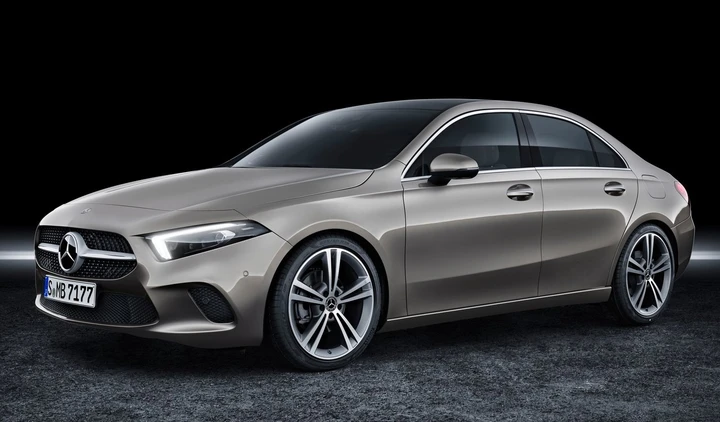 Mercedes Classe A Berlina: più eleganza e praticità