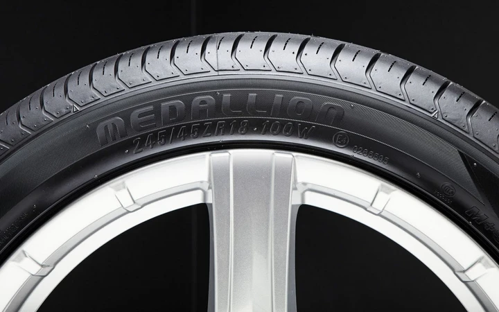Meddallion MD-A1 by CST Tires: immagini ufficiali