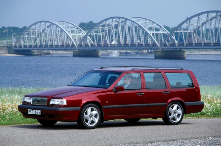 Volvo 850: la storia nelle immagini